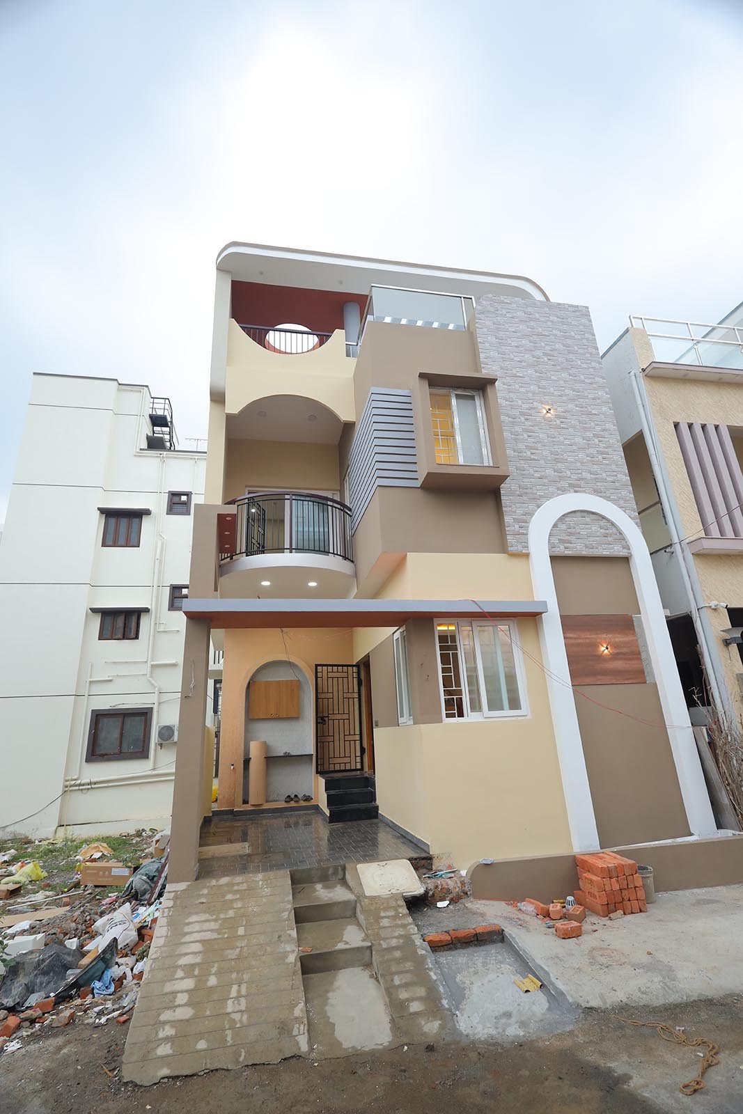 Mr. Karthikeyan Gallery (1)